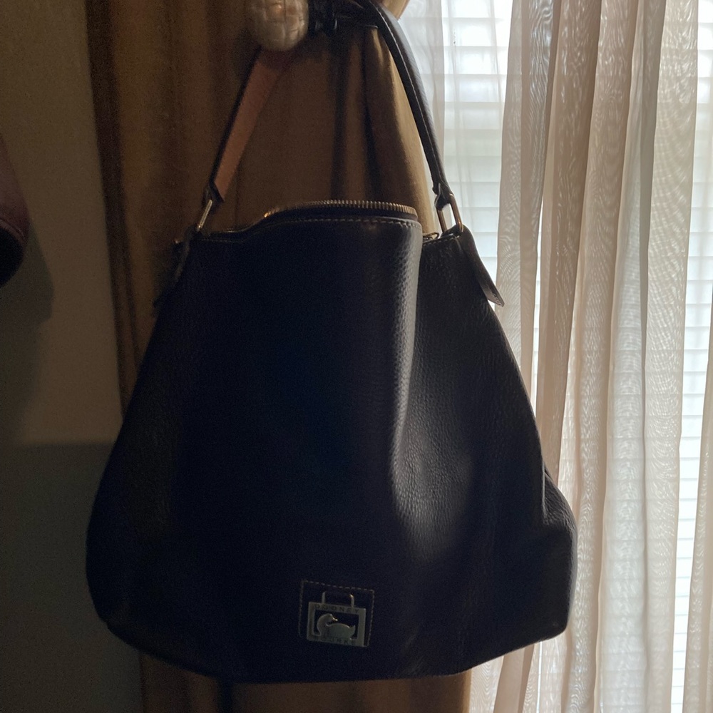 Dooney and Bourke shoulder bag